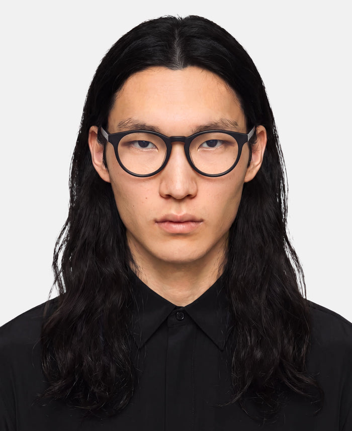 OLO - Black Clear