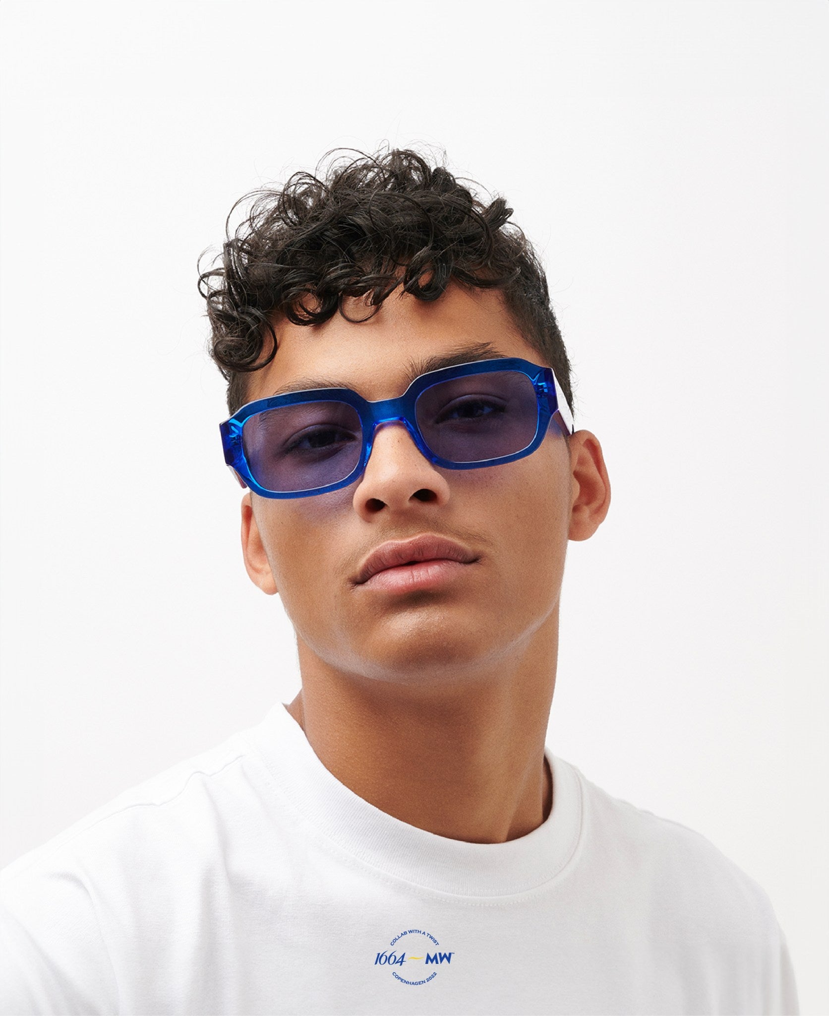 1664-1 - Blue Crystal Blue