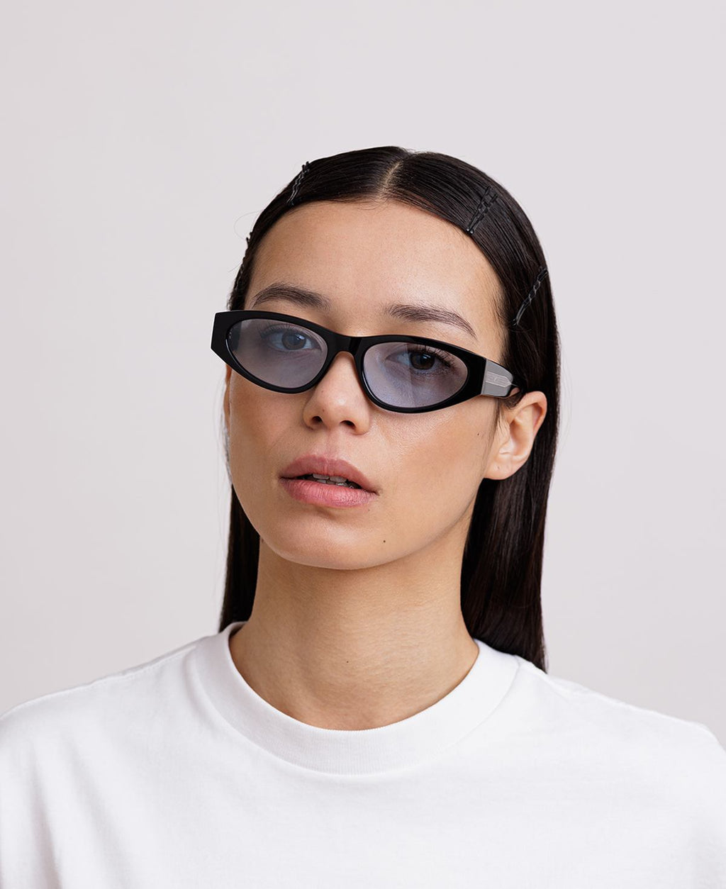 BLADE REVEAL - Black / Transparent Blue tint