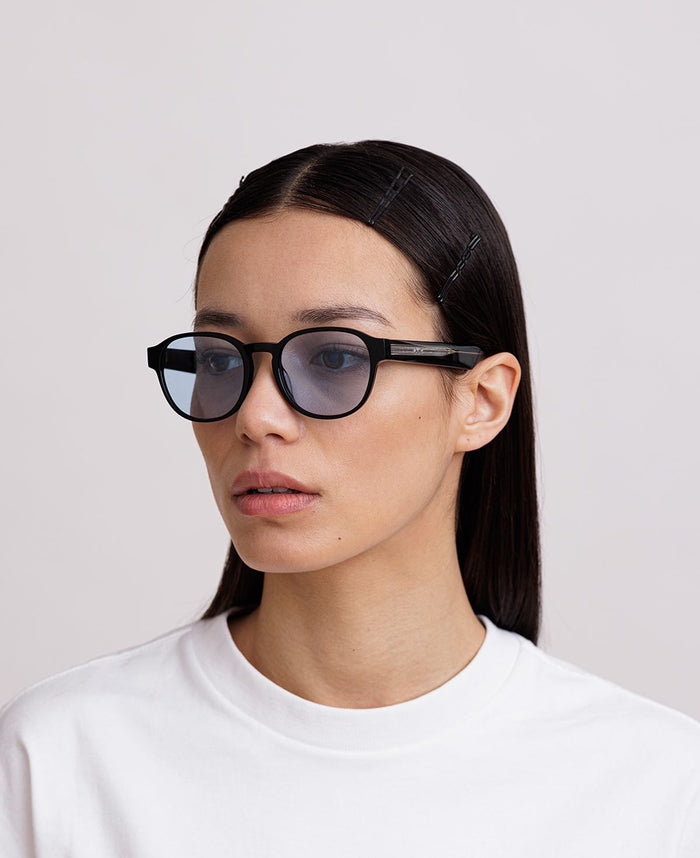 RYAN REVEAL - Black / Transparent Blue tint